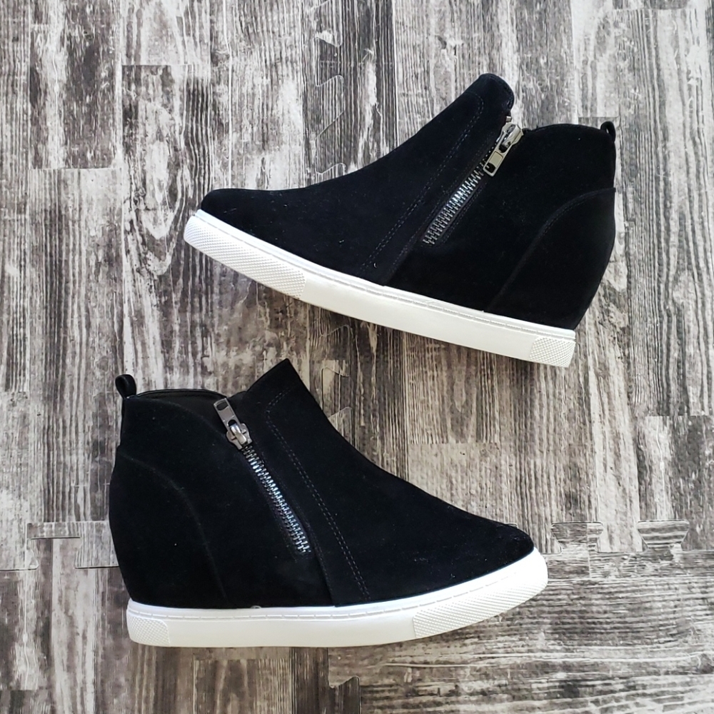 Outwoods Black Ankle Boots with White Soles